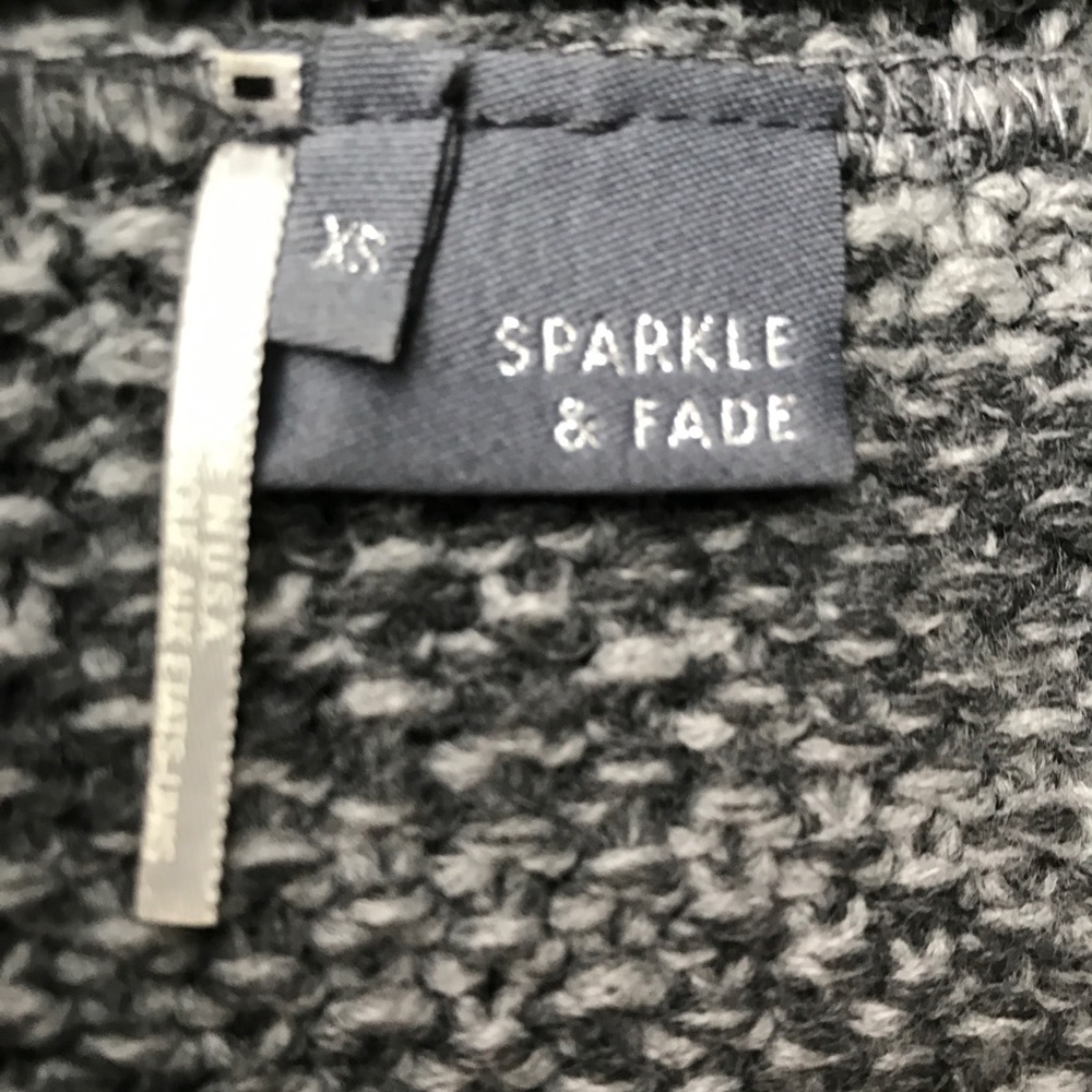 SOLD UO  Sparkle & Fade Open Shawl Cardigan SZ XS - Picture 5 of 7
